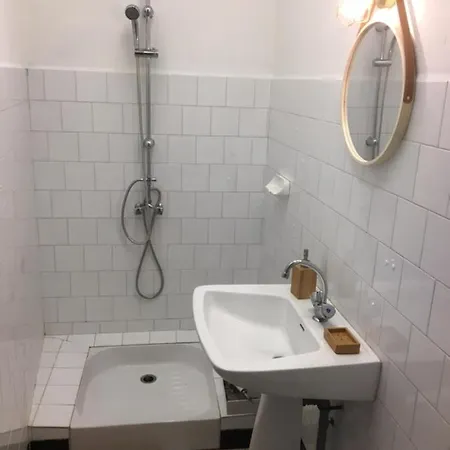 Chez Tatie Menie Oda ve Kahvaltı 3*