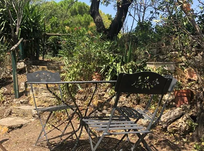 Bed & Breakfast Chez Tatie Ménie Fraissé-des-Corbières