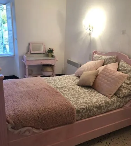 Bed & Breakfast Chez Tatie Ménie